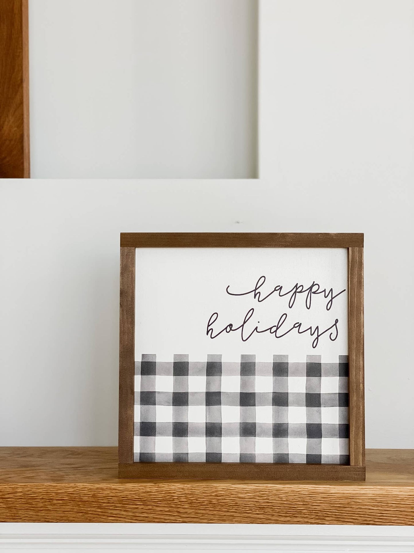 Lily and Sparrow - Plaid Christmas Sign: Happy Holidays / 9x9"
