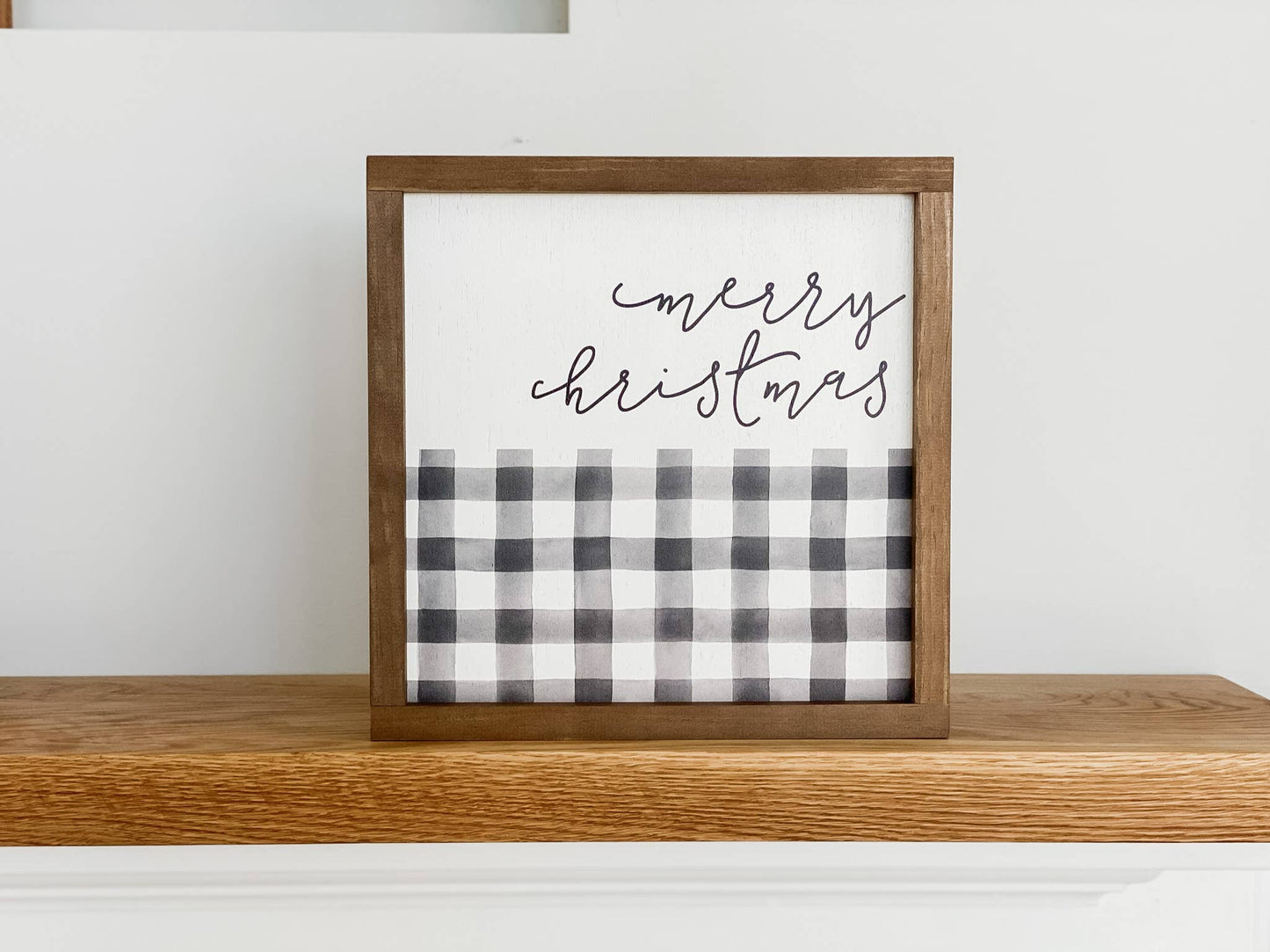 Lily and Sparrow - Plaid Christmas Sign: Happy Holidays / 9x9"