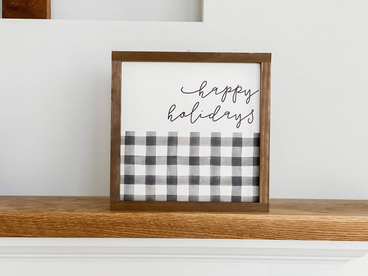 Lily and Sparrow - Plaid Christmas Sign: Happy Holidays / 9x9"